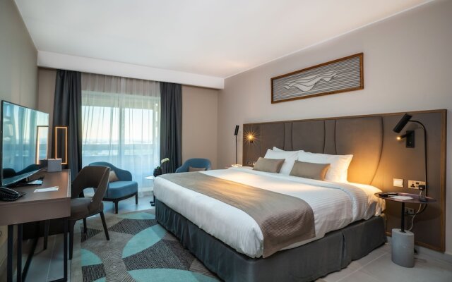 Holiday International Sharjah Hotel