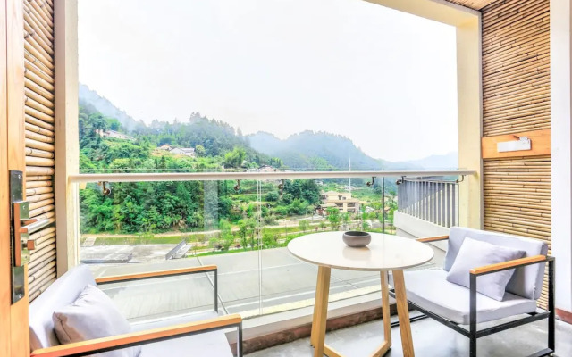 Pandora Vista Retreat