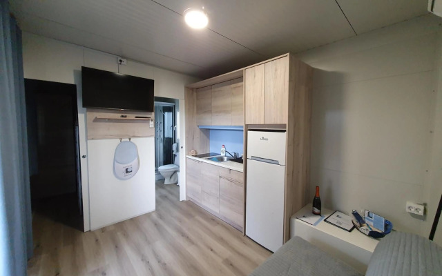 GM House, mobile house near Kolpa river