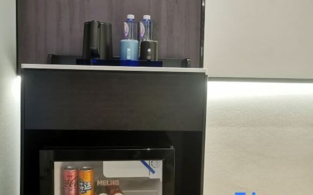 Molan Hotel (Wuyi Square IFS International Financial Center)