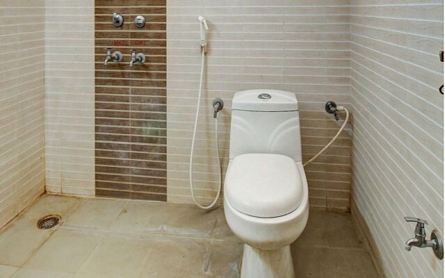 SPOT ON 39816 Swagat Tourist Home