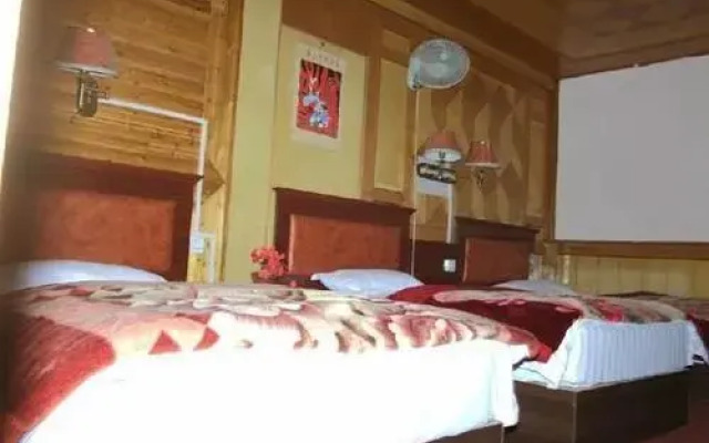 Huilong Inn