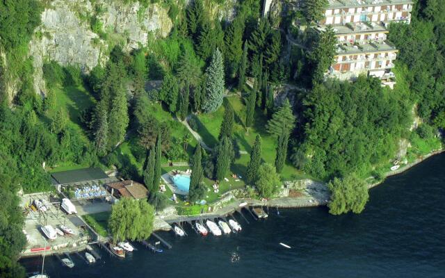 Spacious Apartment in Pognana Lario with Pool