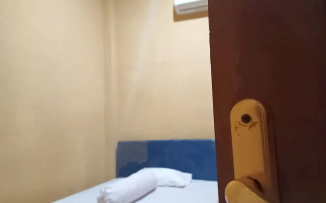 OYO 93073 Penginapan 69