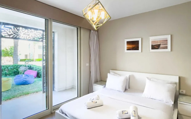 Xuru Stays I Roomy & Relaxed 1bdr @ Mangroovy Free Beach & Pool