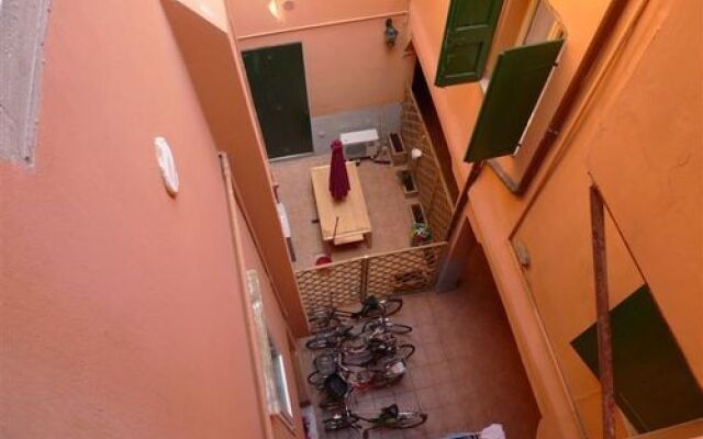 Aurelio's Apartments