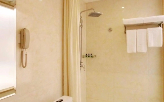 Days Inn Frontier Qingdao Airport