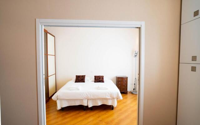 V12 Apartments - Alfieri 2A