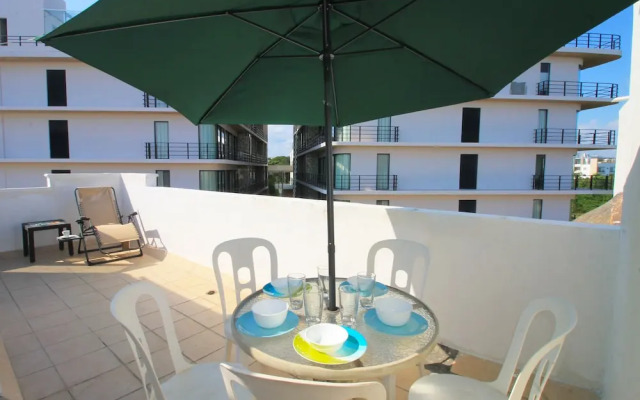 Les Alizes near Beach