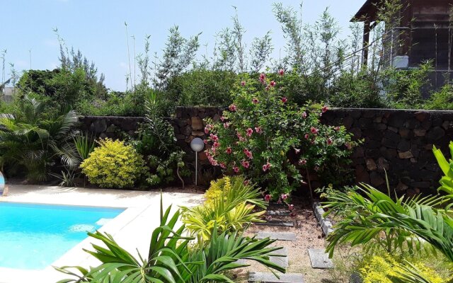 Villa With 3 Bedrooms in Calodyne, With Wonderful sea View, Private Po