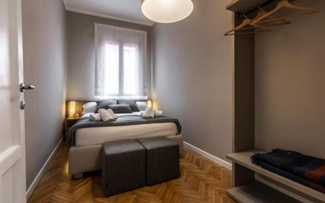 Charming Apartment on the Grand Canal R&R