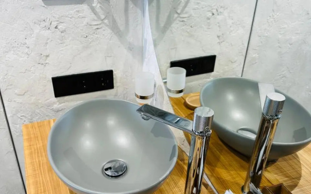 Chalet CrepDeChine Hotel