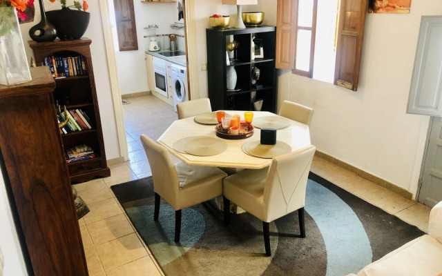 Charming 3-bed House in Guaro, Málaga