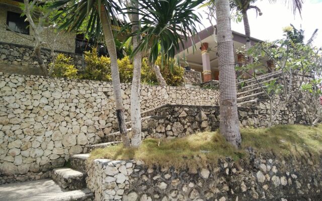 Tombong Limo Homestay
