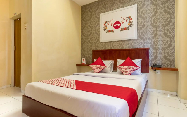 OYO 615 Residence Puri Hotel Syariah