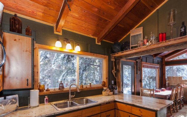 Treehouse On The Stream