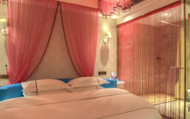 Huihe Hotel (Huojucun Metro Station)