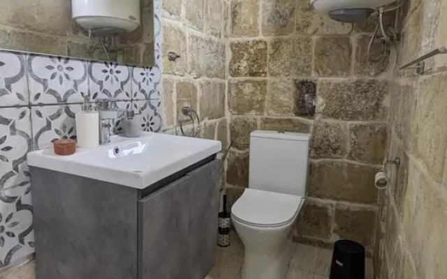 Apartment in Valletta by Ruwts