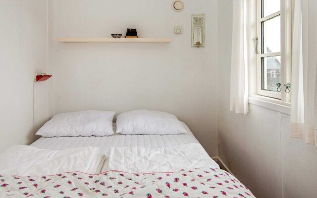 Serene Holiday Home in FanÃ¸ near Sea