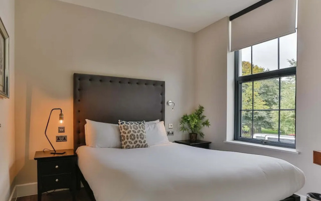 Park Lane Aparthotel