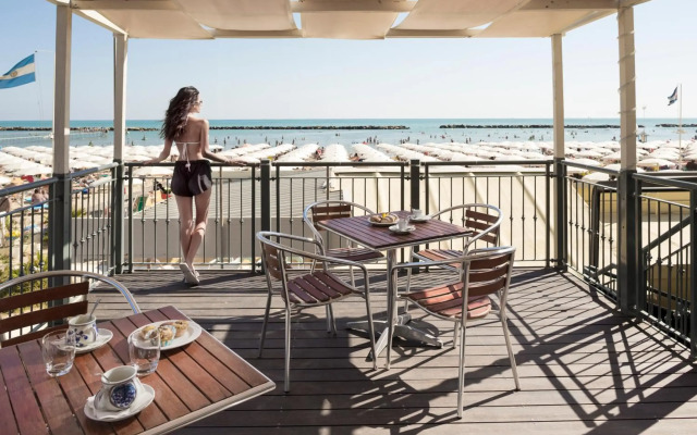 Strand