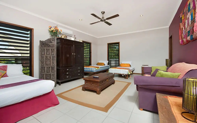 Banyak Villa