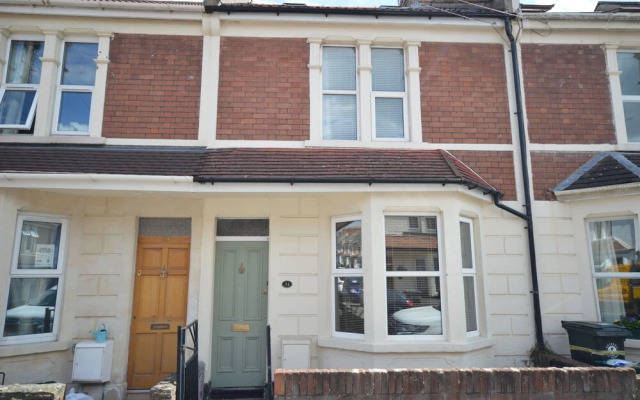 Modern 3 Bedroom Home Near Bedminster