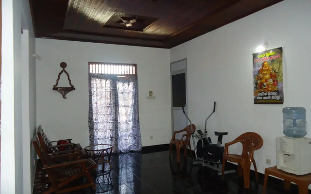 Queen Bee Guest House