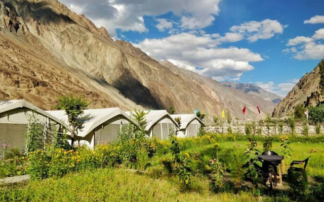 TIH Buckwheat Root Camp - Turtuk