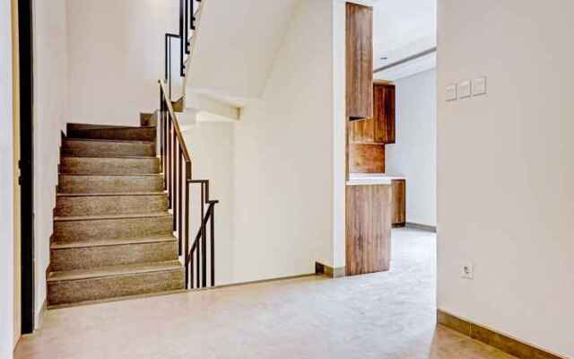 Super OYO Capital O 90635 Tango Juliet Residence