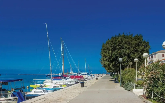 Stunning Home in Malinska With Wifi and 2 Bedrooms