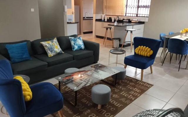 Luxurious 3 bed House Modern Open Plan- Borehole - 2046