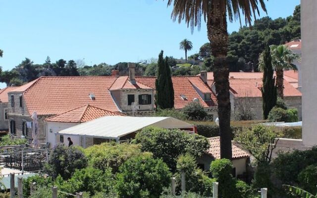 Guest House Gugily