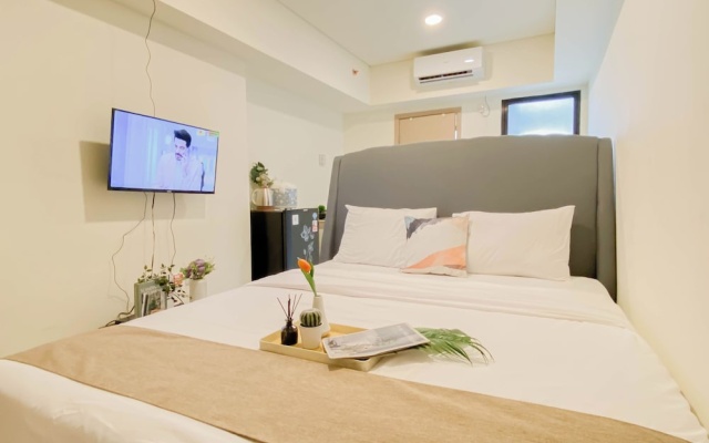 Comfortable And Minimalist Studio At Apartment Meikarta District 1 – Guest Rooms – Cibatu