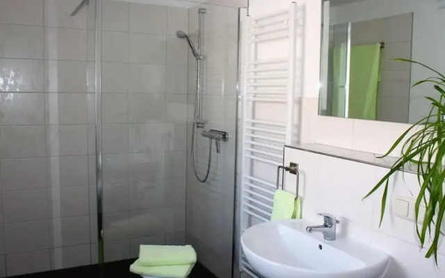 Spacious Apartment in Weissig With Garden
