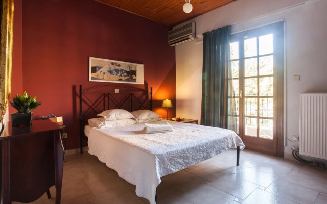 Families 2BM Flat 7'Metro Balcony