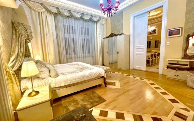 Roza Luxury Apartment