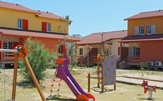 Cozy Coastal Home w/ Terrace