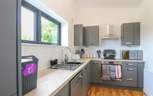 6 Strathtay Lodges
