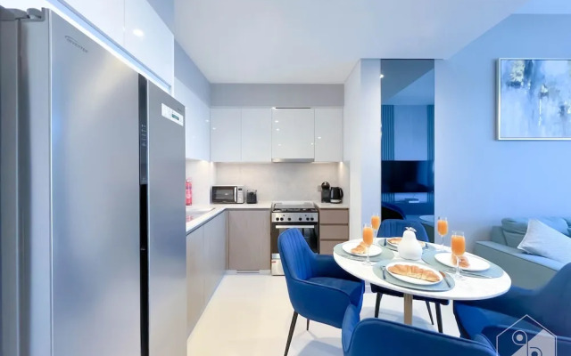 Luxury 2bed Balcony City View