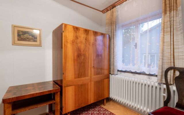 House Milovice Carona