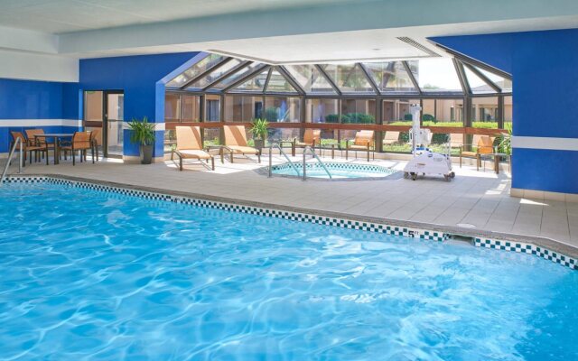 Courtyard by Marriott Detroit Livonia