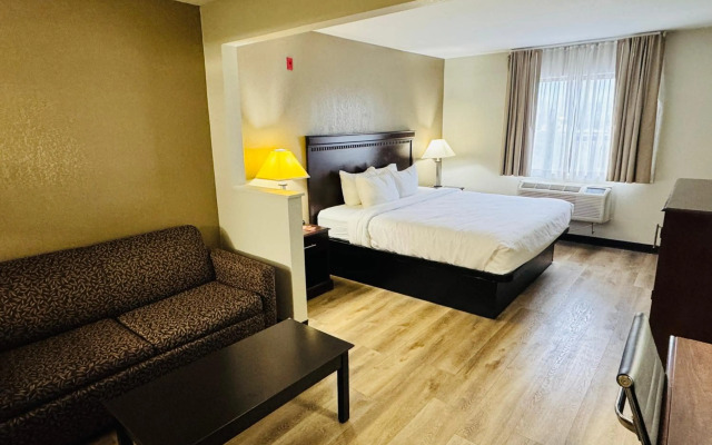 Econo Lodge Inn & Suites Monroe