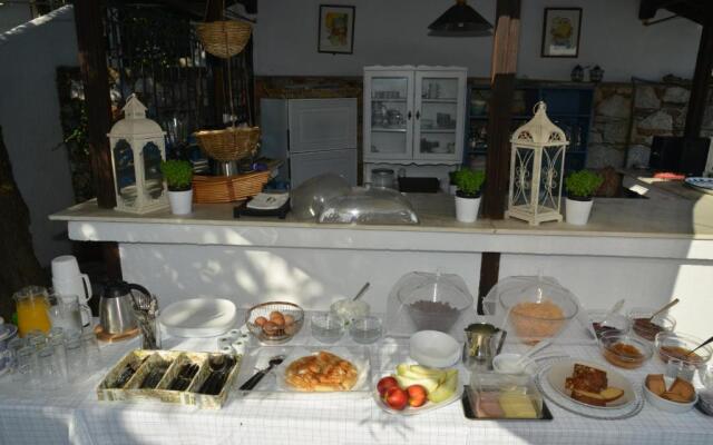 Anofli Suites