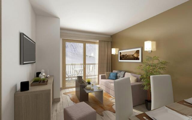 Modern apartment on the slopes in the extensive Paradiski