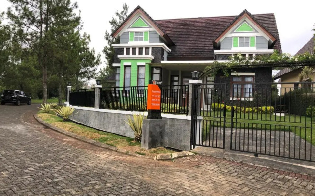 Eton Asia Kota Bunga Villas