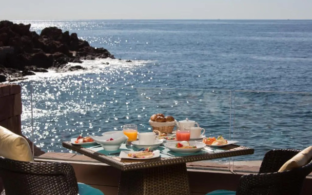 Tiara Miramar Beach Resort