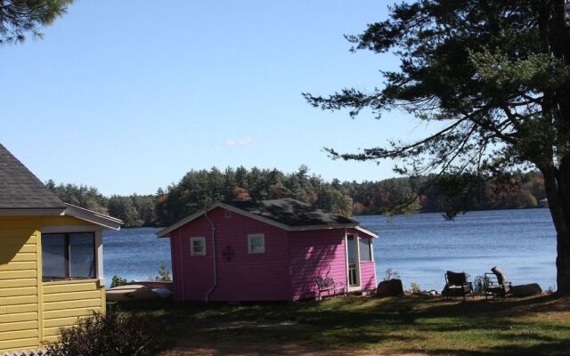 The Cottages at Harvey Lake