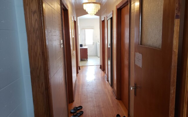 Apartment near Metro Monk Station