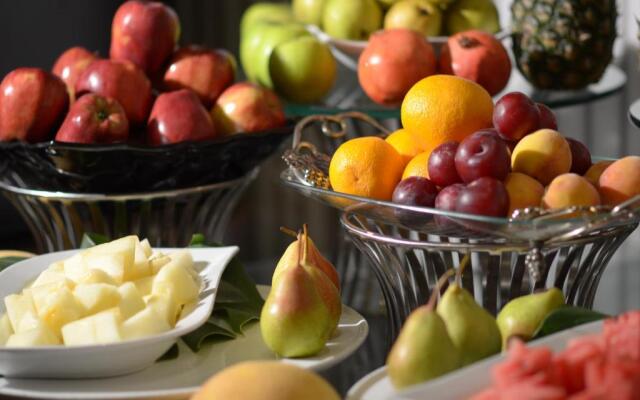 Sunday Business Avenue Formerly Rand Hotel